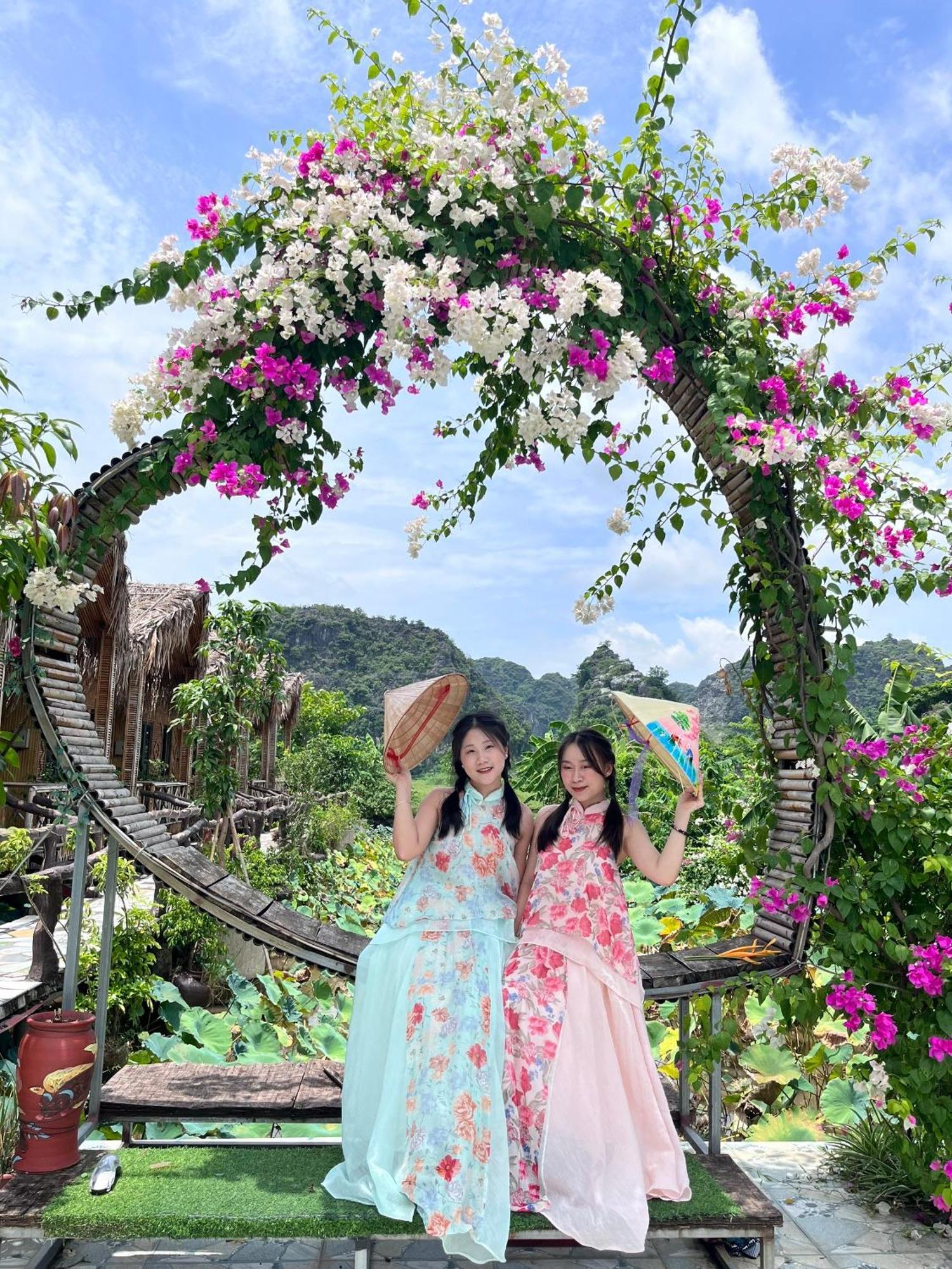 Hang Mua Lotus Homestay Ninh Bình Exteriör bild